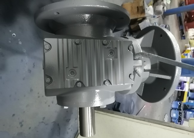 通砂光機(jī)減速電機(jī)，S型自鎖減速機(jī)帶電機(jī)