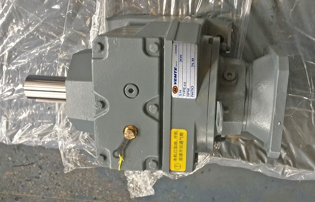 帶動17T噸小型機(jī)械吊裝機(jī)減速機(jī)，3500W伺服電機(jī)減速機(jī),吊裝機(jī)械減速機(jī)